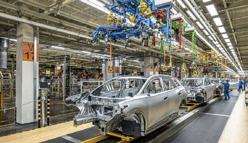 1 10月銷量破百萬,曾經(jīng)的汽車傳奇回來了